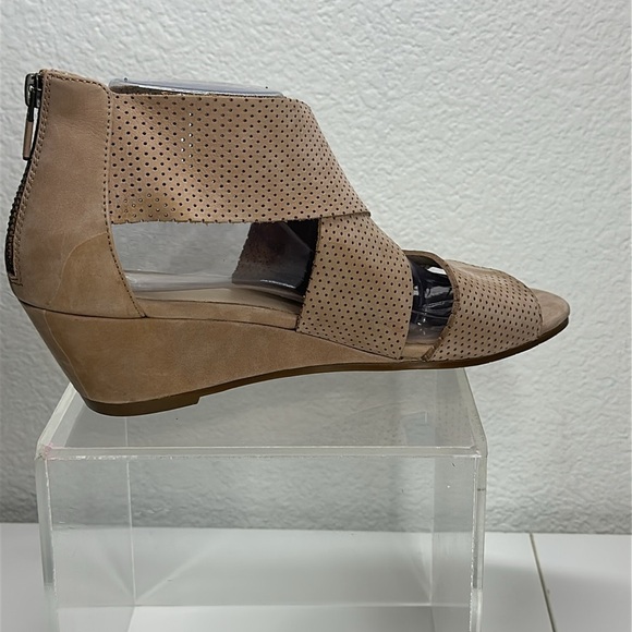 Eileen Fisher Kes Beige Perforated Wedge Sandals - Picture 5 of 8